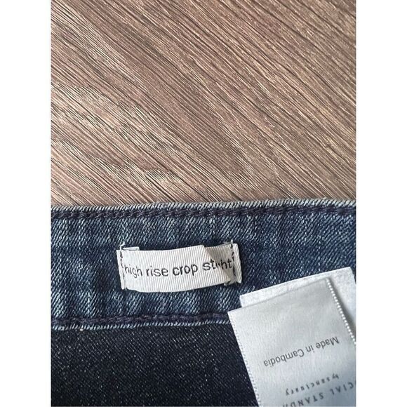 Social Standard By Sanctuary 5 Pocket High Rise Crop Straight Jean size 10 - Picture 3 of 6